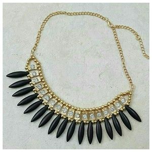 Bohemian Style Bib Choker Necklace Black & Gold
